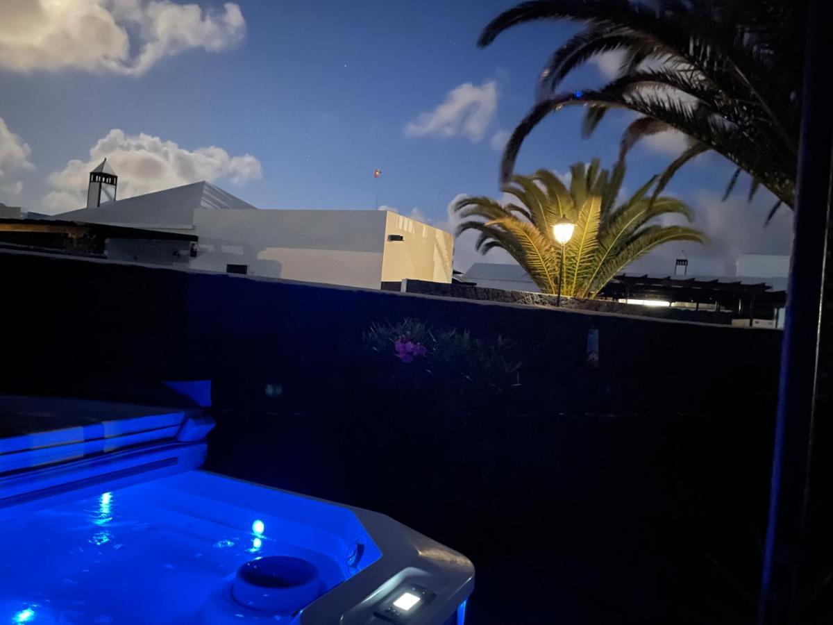 Villa Tropicana Плая Бланка Екстериор снимка